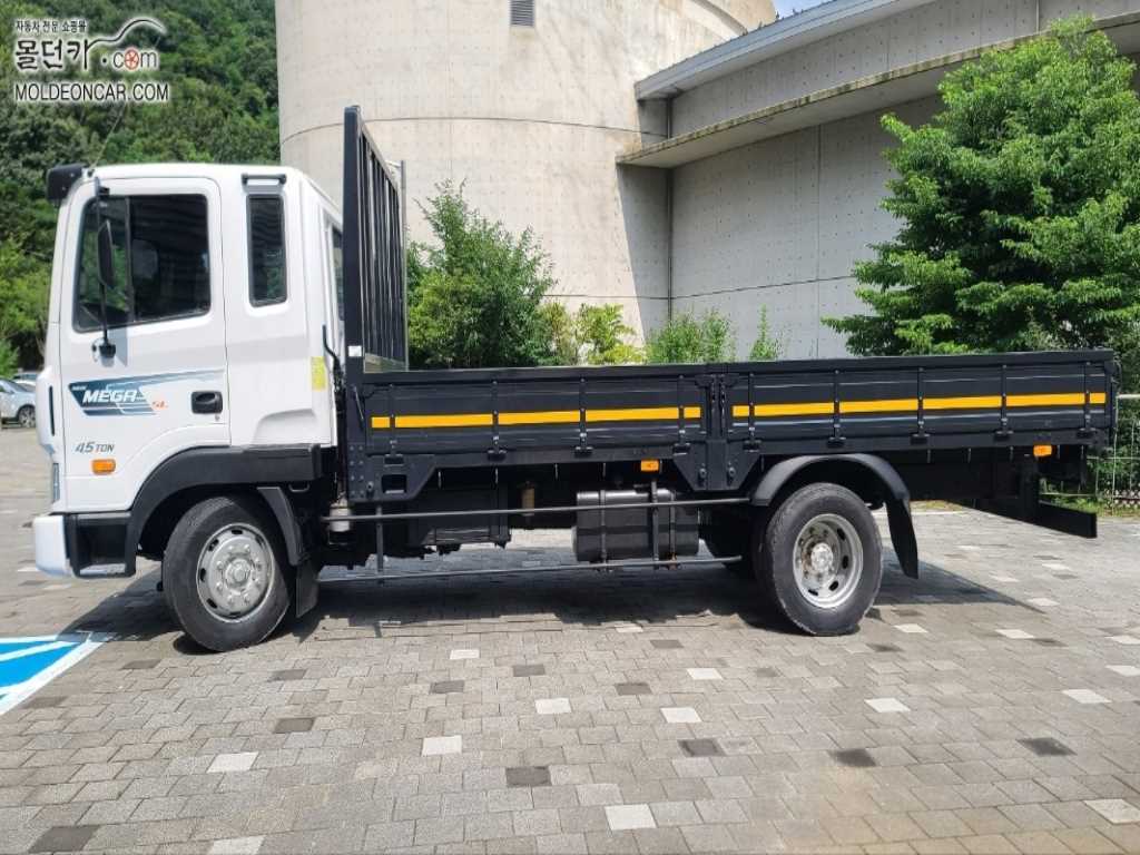 현대 메가트럭 카고 7
