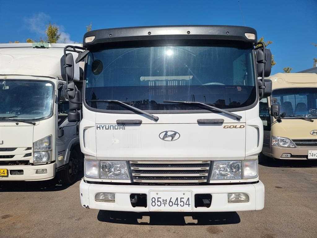 현대 메가트럭 단바리 카고 4.5톤 수동 1