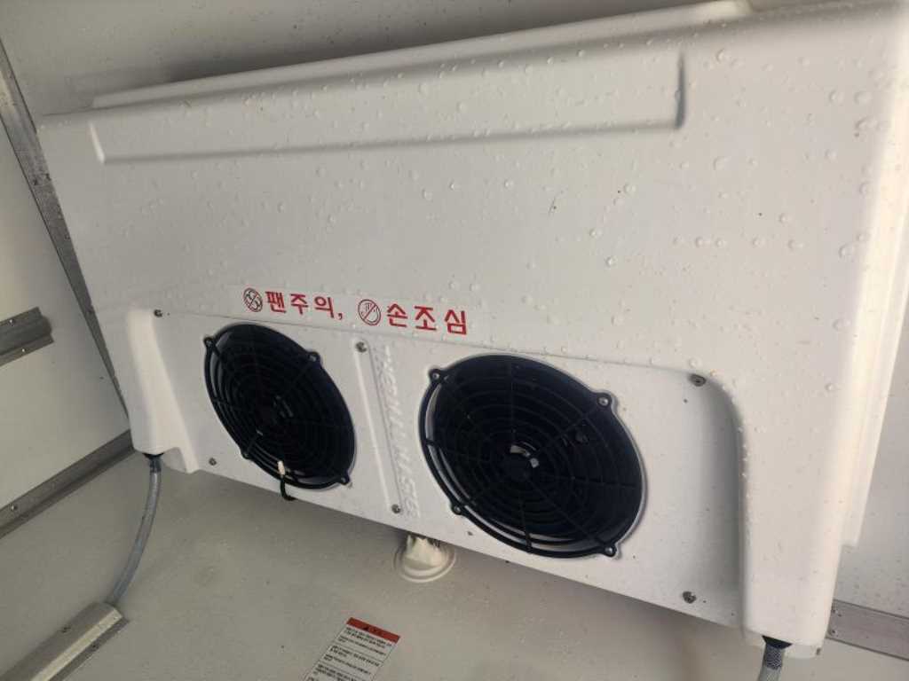 현대 포터2 1톤 냉동탑 LPG 8