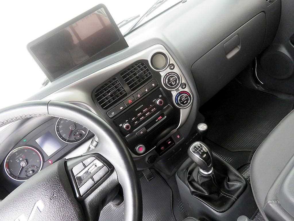 기아 봉고3 1톤 카고 LPG 9