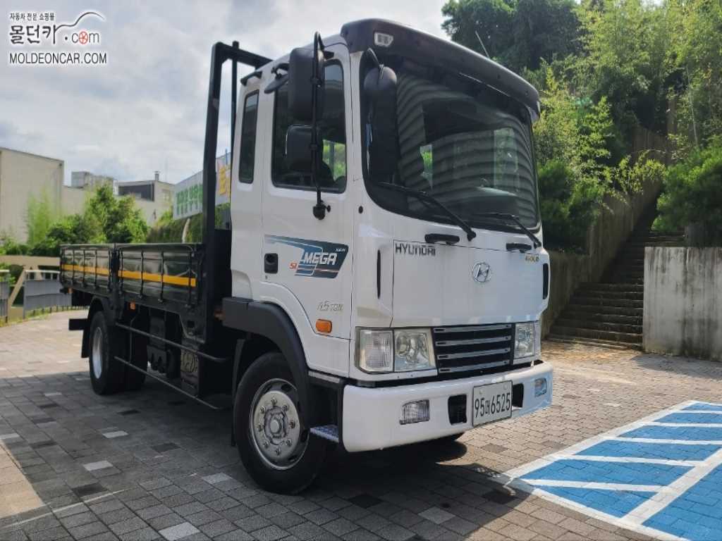 현대 메가트럭 카고 2