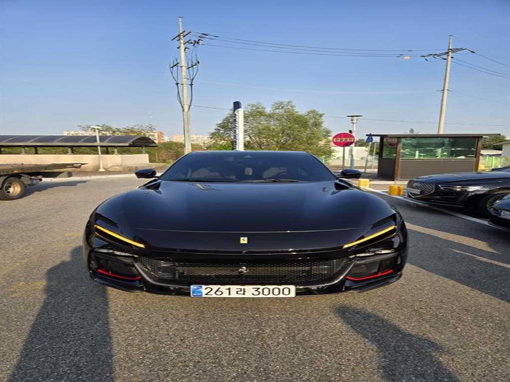 Ferrari Purosangue 6.5 V12
