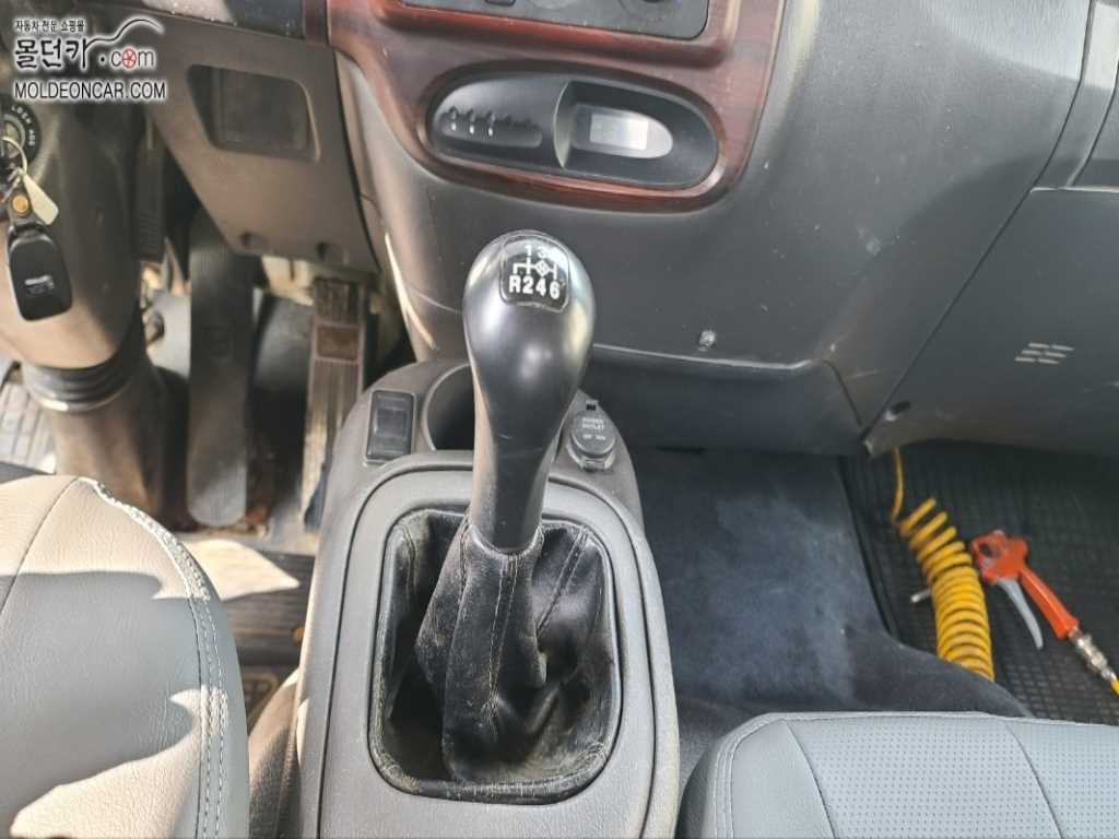 현대 메가트럭 카고 13