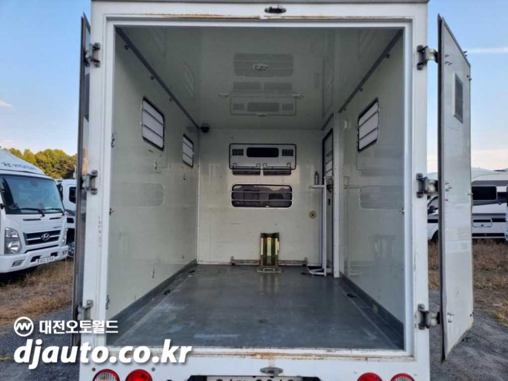 기아 봉고3 캠퍼밴 13