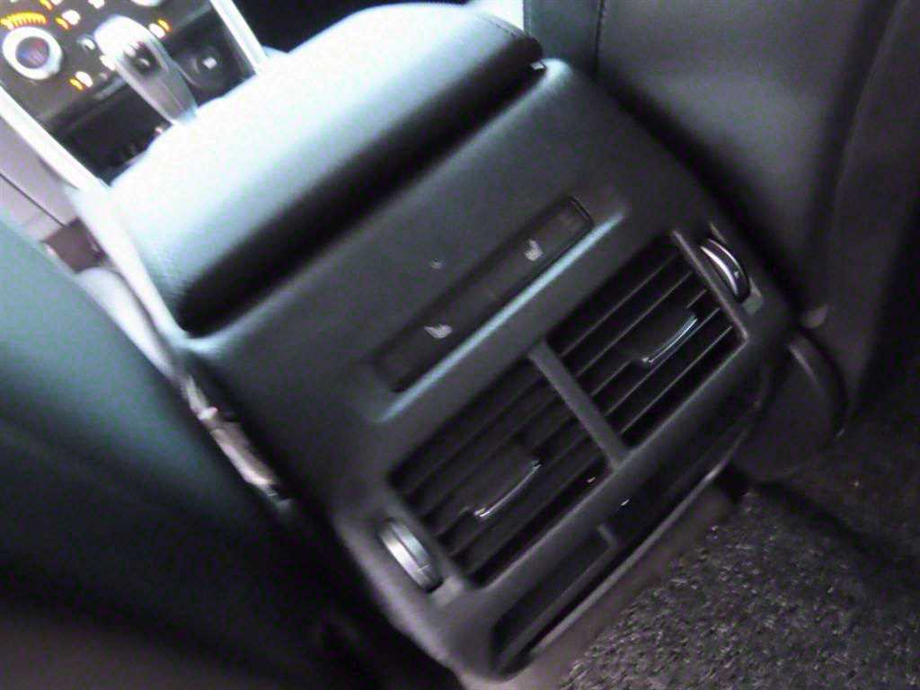 Land Rover Discovery Sport P250 SE 9