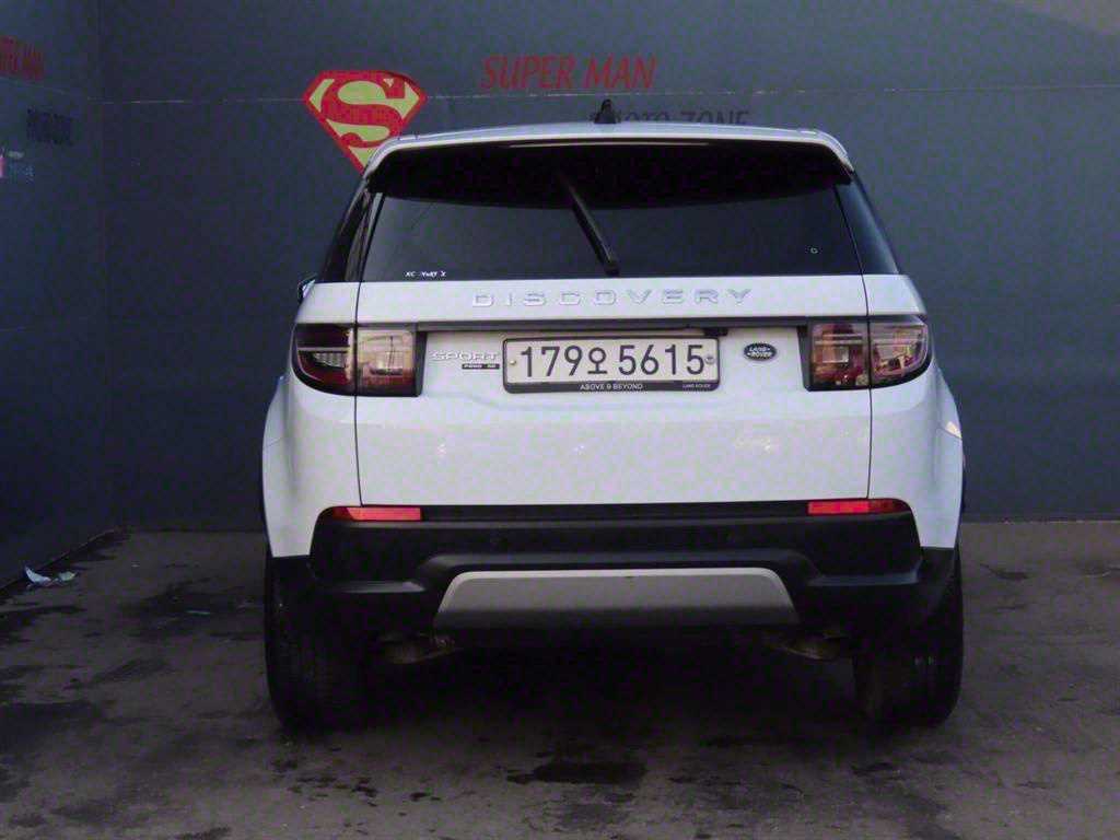 Land Rover Discovery Sport P250 SE 4