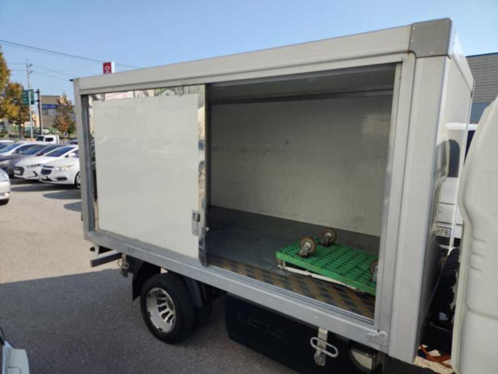 기아 봉고3 1톤 저상탑 전기 3