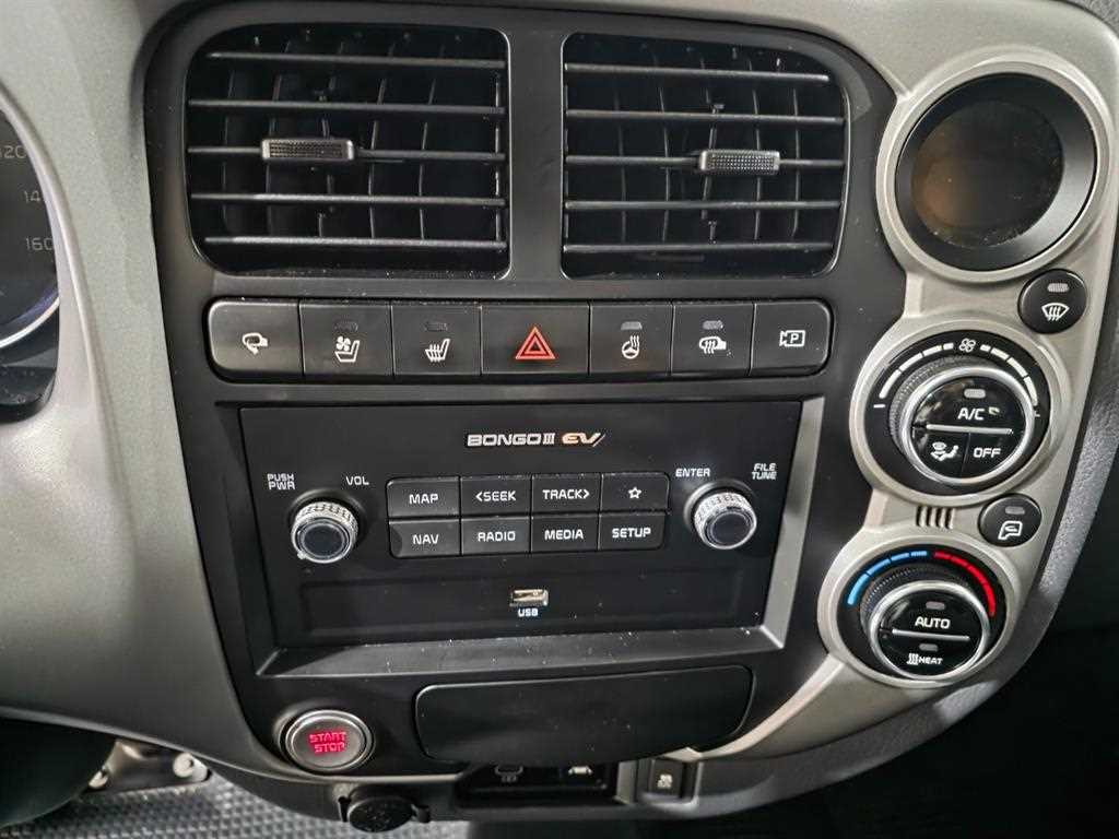 기아 봉고3 1톤 윙바디 전기 11