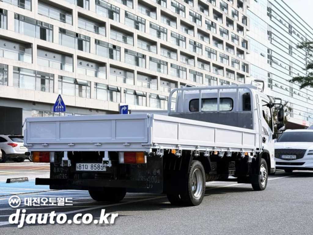 현대 올뉴마이티 3.5톤 카고 슈퍼캡 장축 1