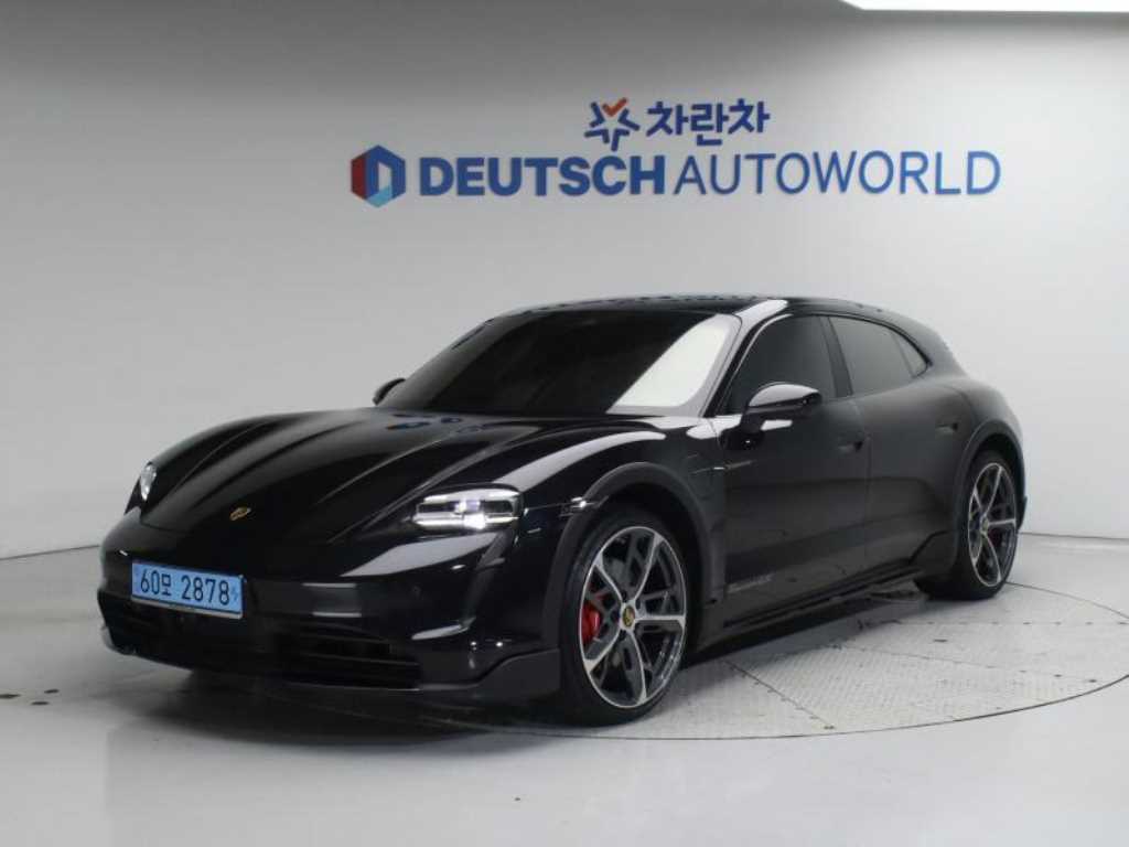 타이칸 크로스 투리스모 4S 2024년식