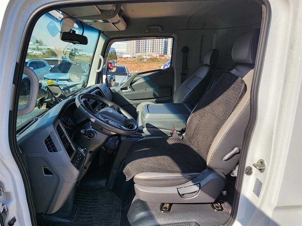 현대 올뉴마이티 2.5톤 냉동탑 13