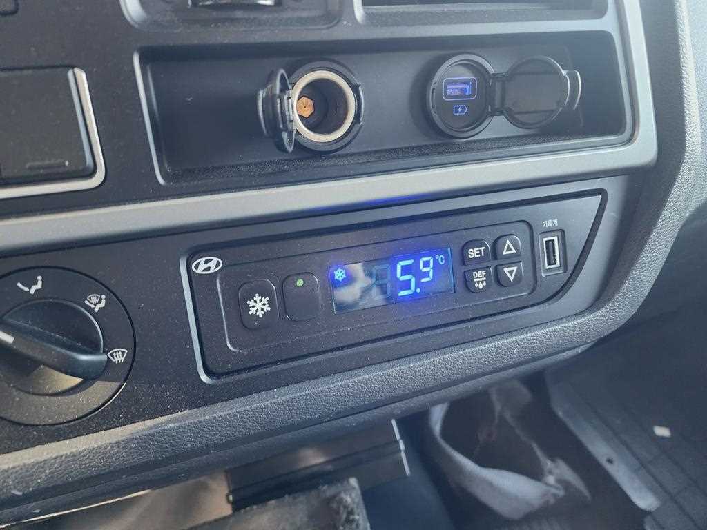 현대 올뉴마이티 2.5톤 냉동탑 8