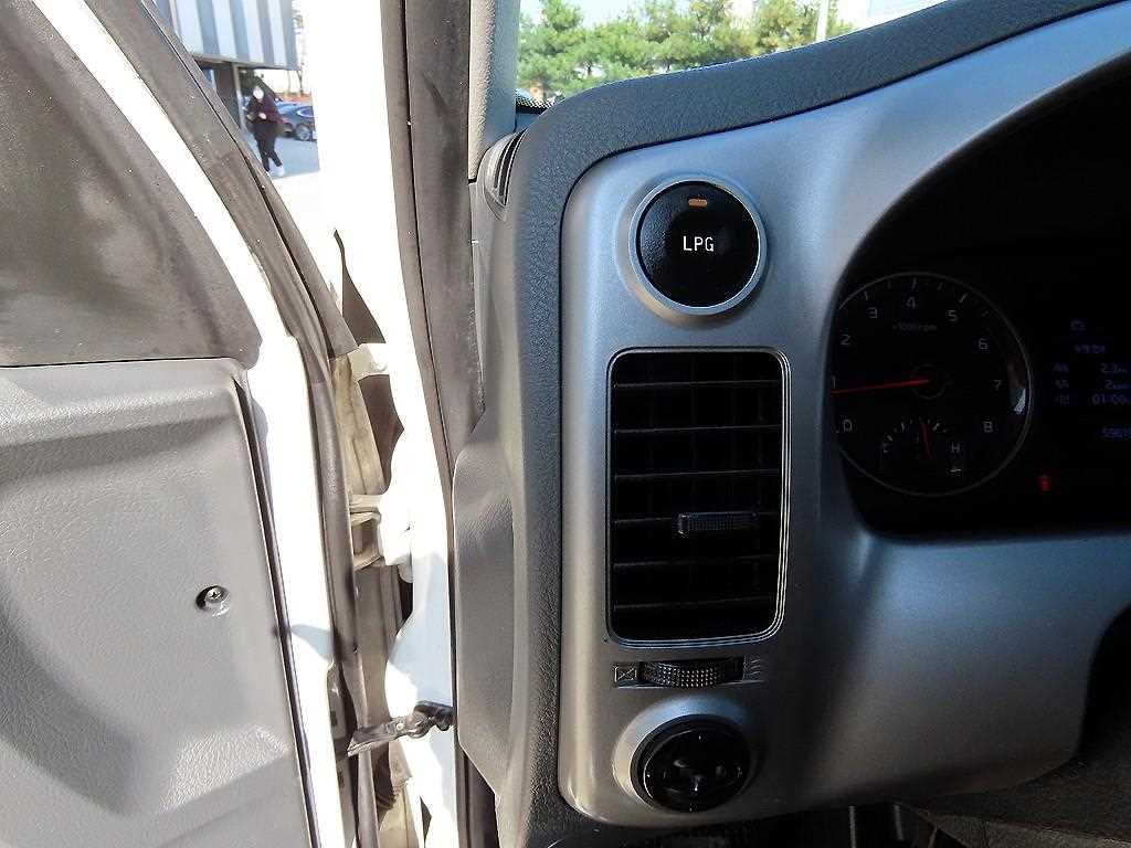 기아 봉고3 1톤 표준탑 LPG 12