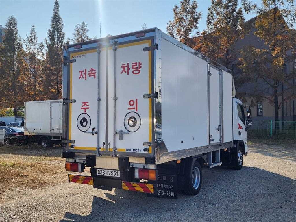 현대 올뉴마이티 2.5톤 냉동탑 3