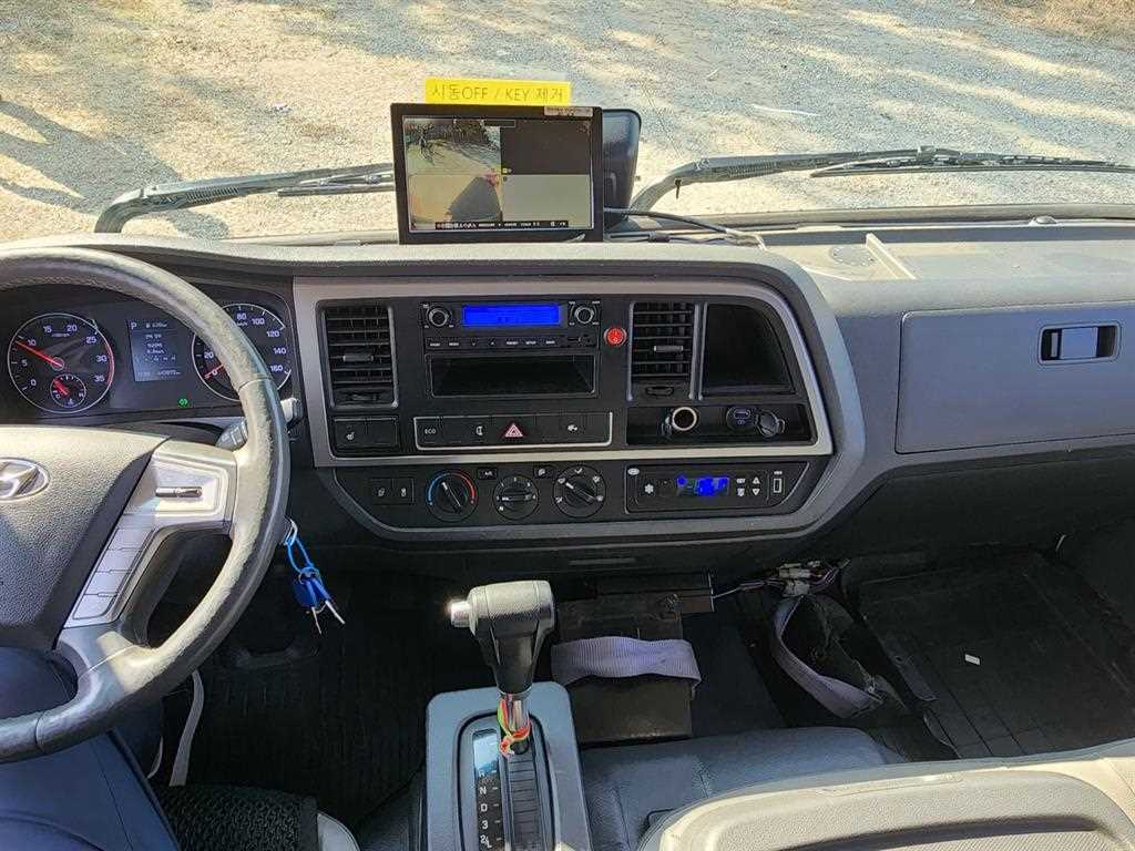 현대 올뉴마이티 2.5톤 냉동탑 15