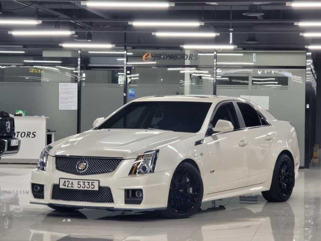 CTS-V V8 6.2L 2010년식