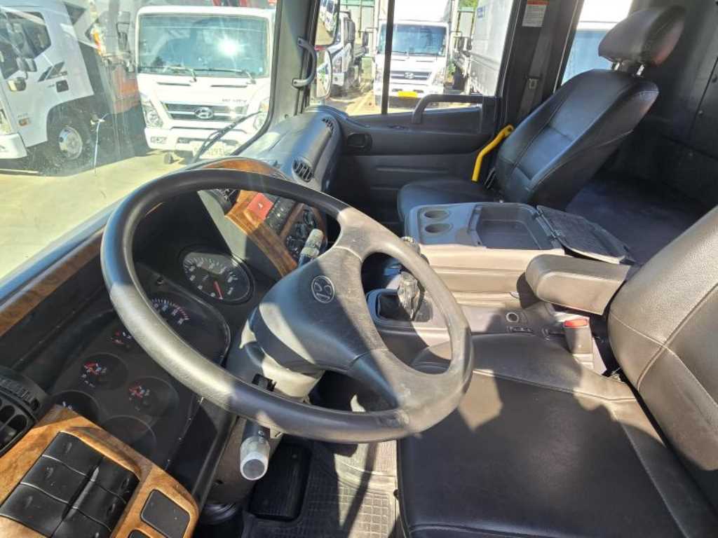 현대 메가트럭 단바리 카고 4.5톤 수동 11