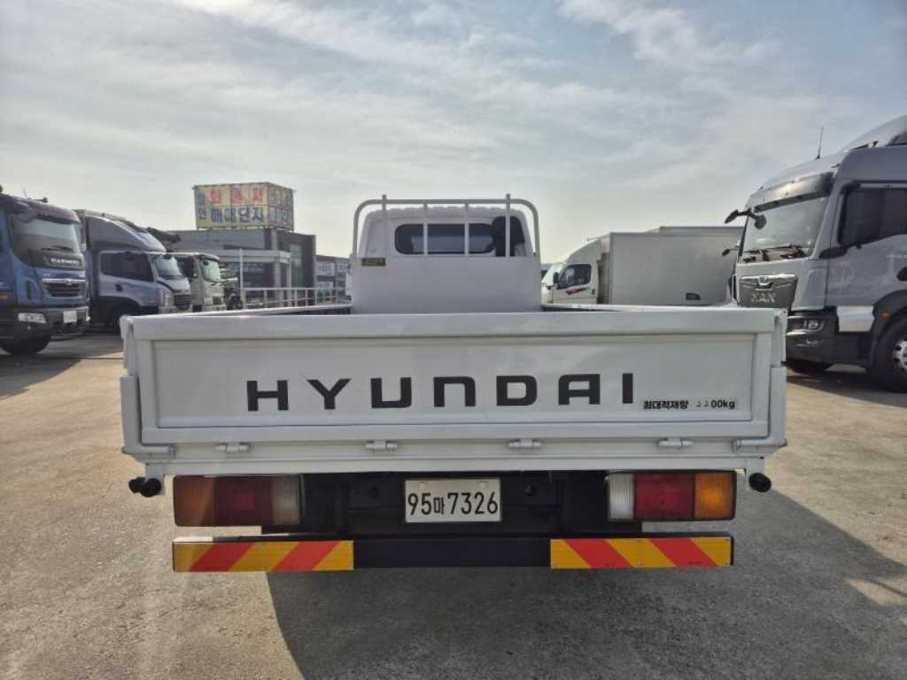 현대 이마이티 2.5톤 카고 슈퍼캡 4