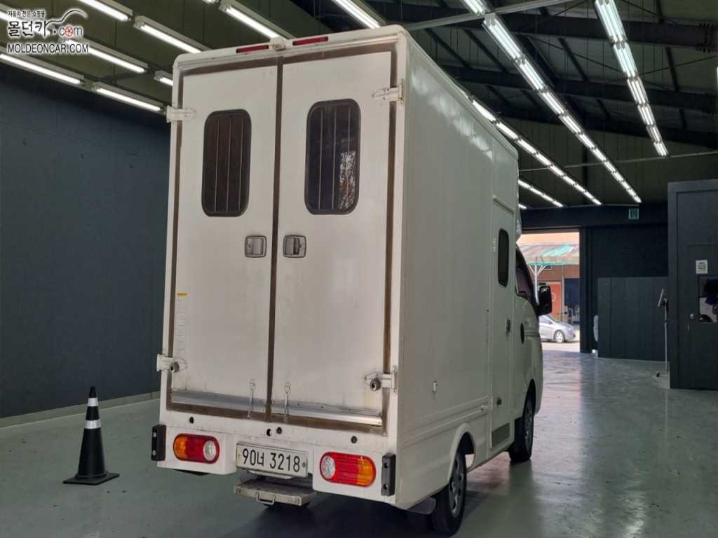 현대 포터2 캠퍼밴 1