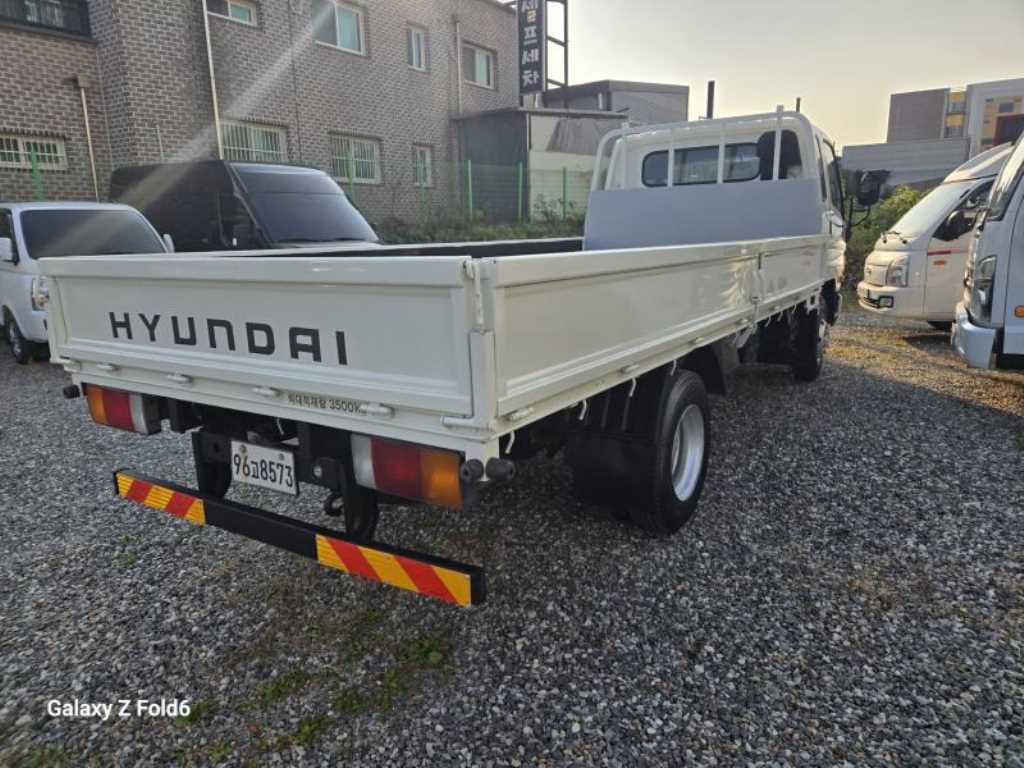 현대 이마이티 3.5톤 카고 3