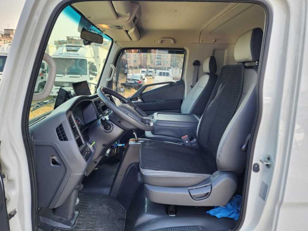 현대 올뉴마이티 2.5톤 냉동탑 9