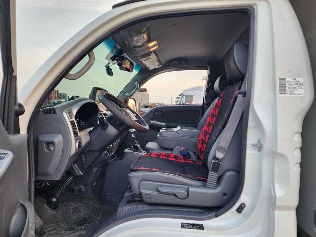 기아 봉고3 1.2톤 윙바디 표준캡 LPG 11