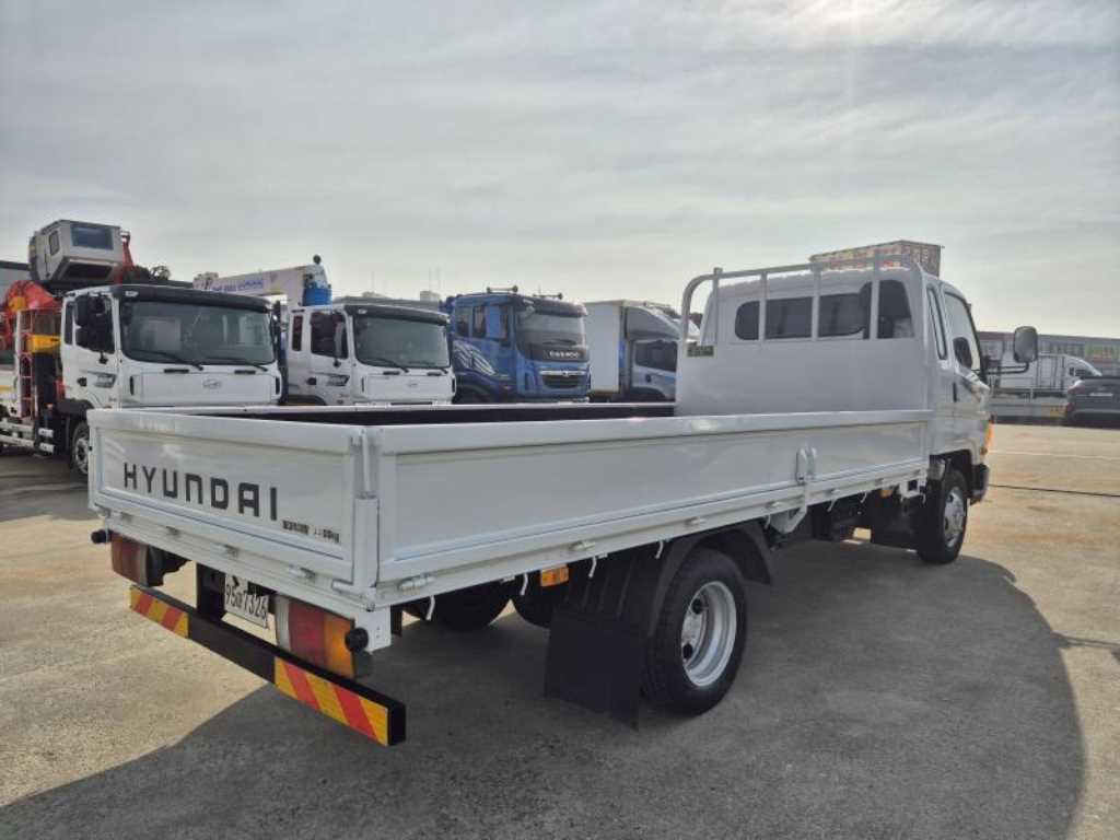 현대 이마이티 2.5톤 카고 슈퍼캡 6