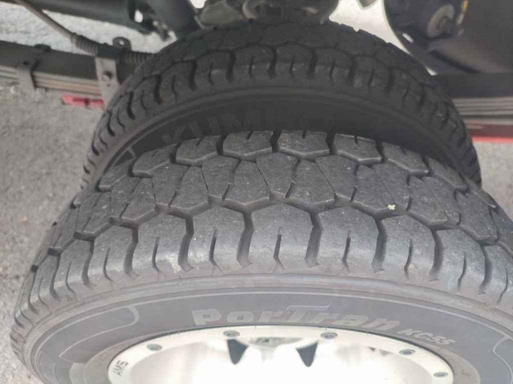 현대 포터2 1톤 윙바디 LPG 16