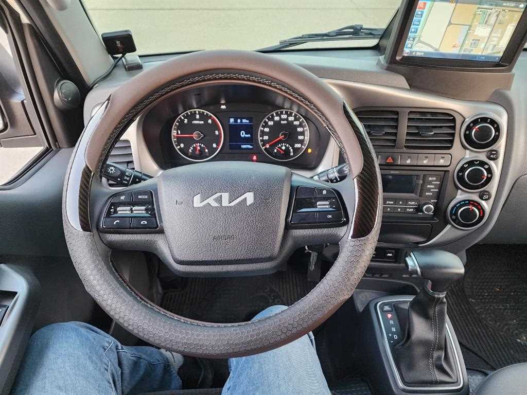 기아 봉고3 1.2톤 윙바디 표준캡 LPG 12