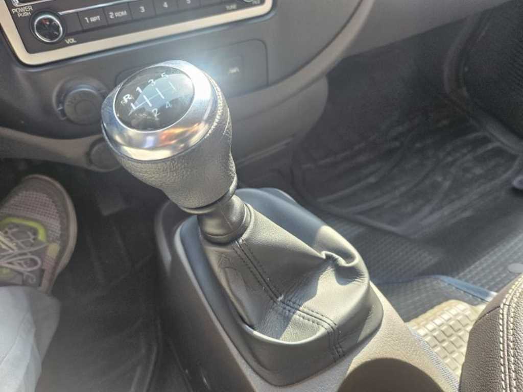 현대 포터2 1톤 카고 LPG 9