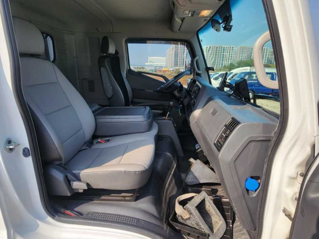 현대 올뉴마이티 2.5톤 냉동탑 11