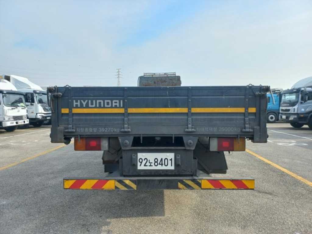 현대 트라고 카고 3