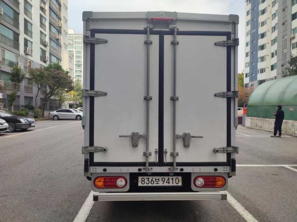 현대 포터2 1톤 윙바디 LPG 4