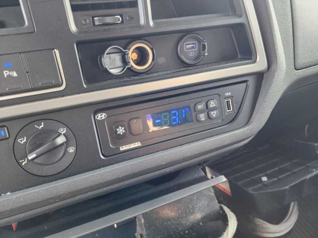 현대 올뉴마이티 2.5톤 냉동탑 11