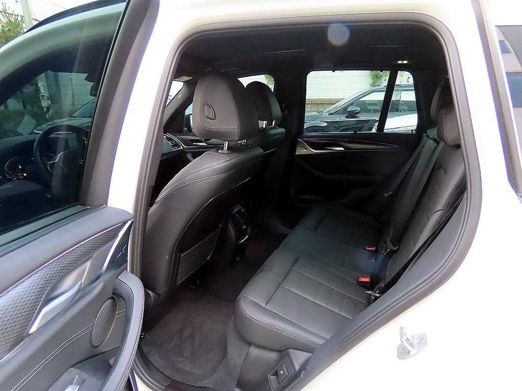 BMW X3 xDrive 20i M Sport Pro 7