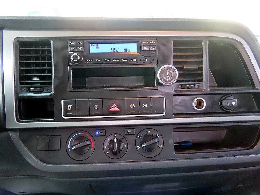 현대 올뉴마이티 2.5톤 카고 12