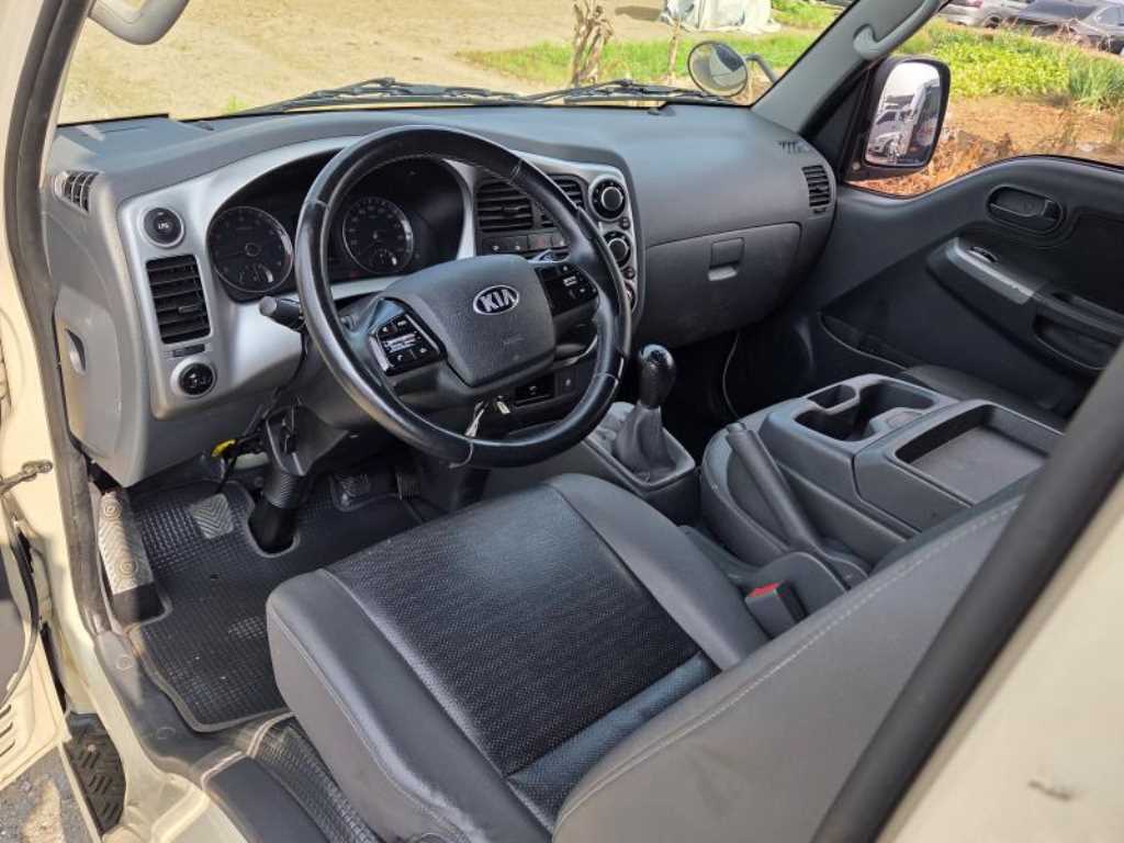 기아 봉고3 1톤 표준탑 LPG 9