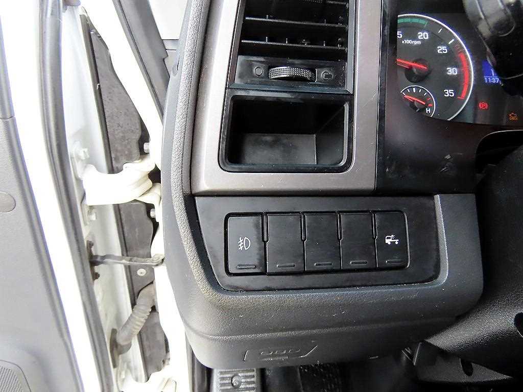 현대 올뉴마이티 2.5톤 카고 11