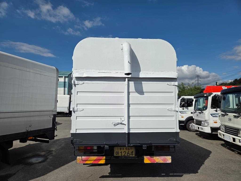 현대 왕겨(톱밥)차 5톤 단바리 수동 1