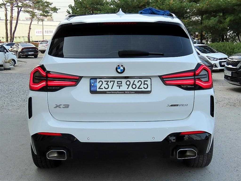 BMW X3 xDrive 20i M Sport Pro 5