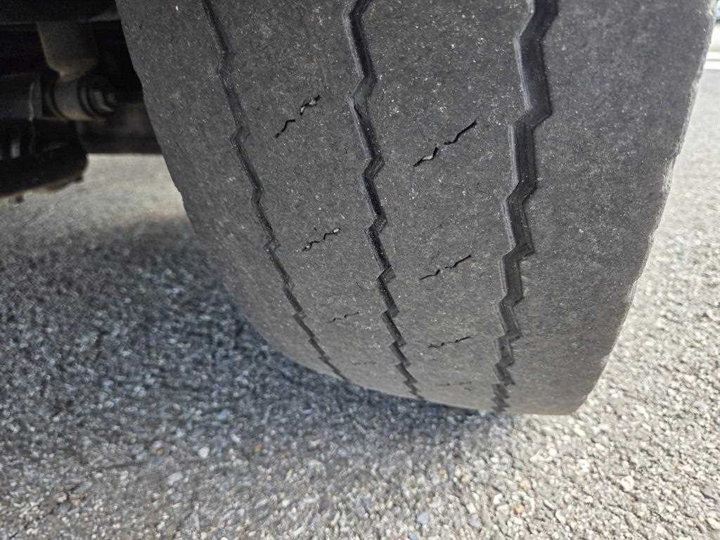 현대 왕겨(톱밥)차 5톤 단바리 수동 10