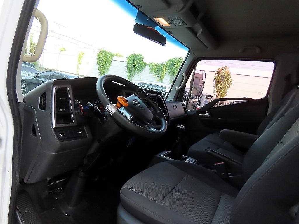 현대 올뉴마이티 2.5톤 카고 6