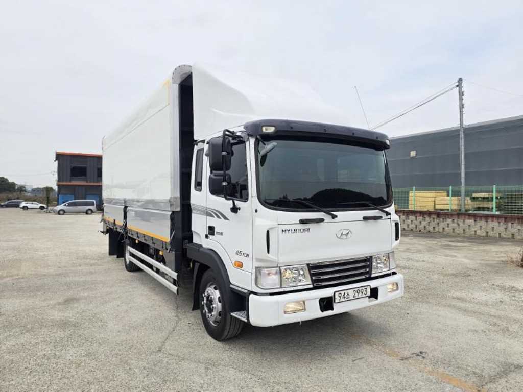 현대 메가트럭 표준탑 장축 2