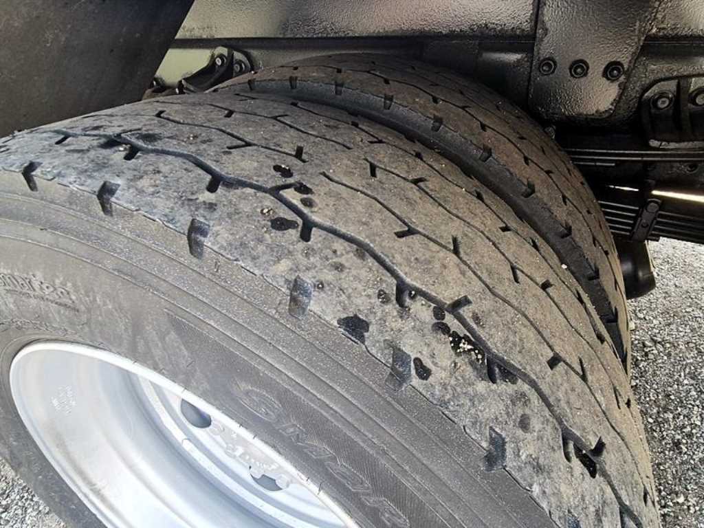 현대 메가트럭 단바리 냉동탑 5톤 수동 16