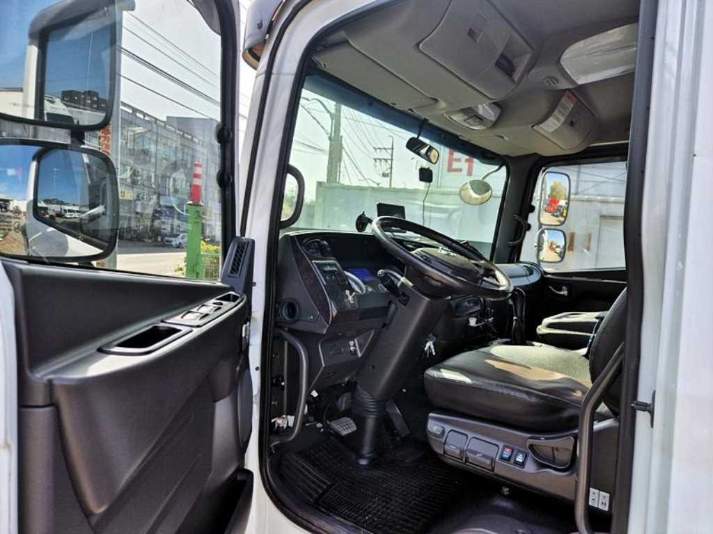 현대 메가트럭 단바리 냉동탑 5톤 수동 14