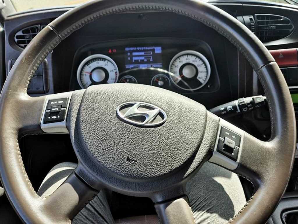 현대 메가트럭 단바리 냉동탑 5톤 수동 12