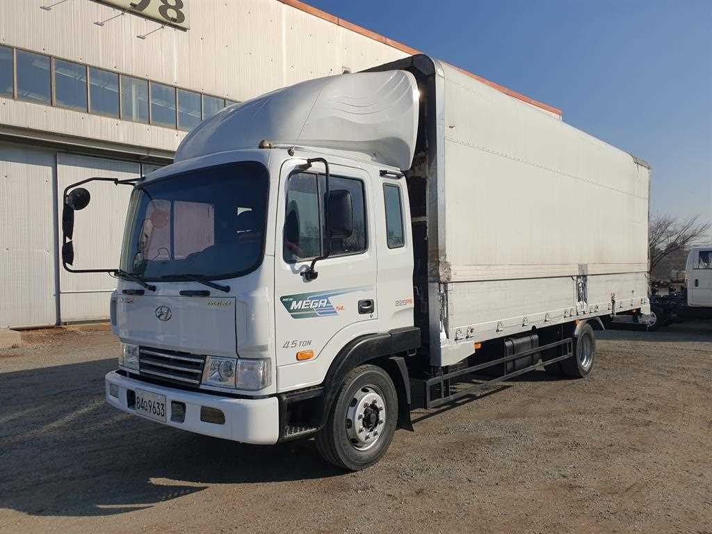 현대 메가트럭 235 단바리 윙바디 4.5톤 수동