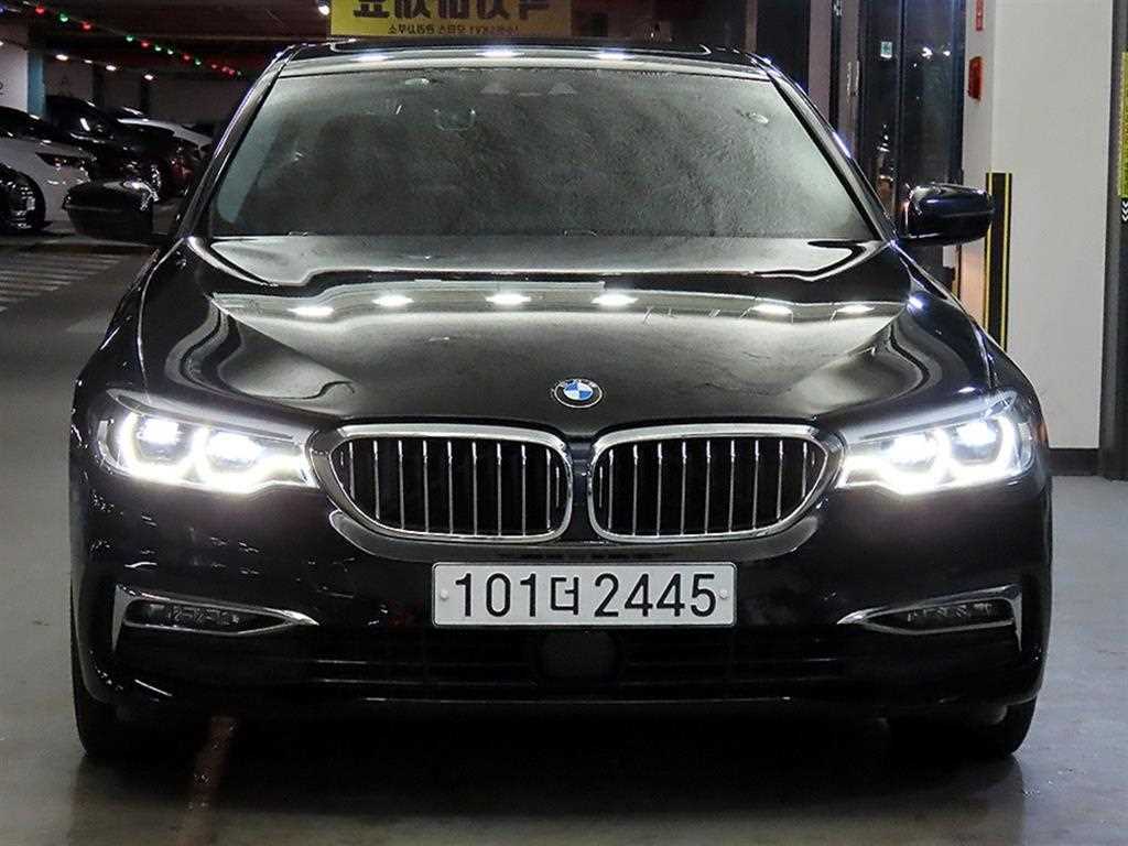 BMW 5시리즈 530i xDrive 럭셔리 플러스 사진 2/20