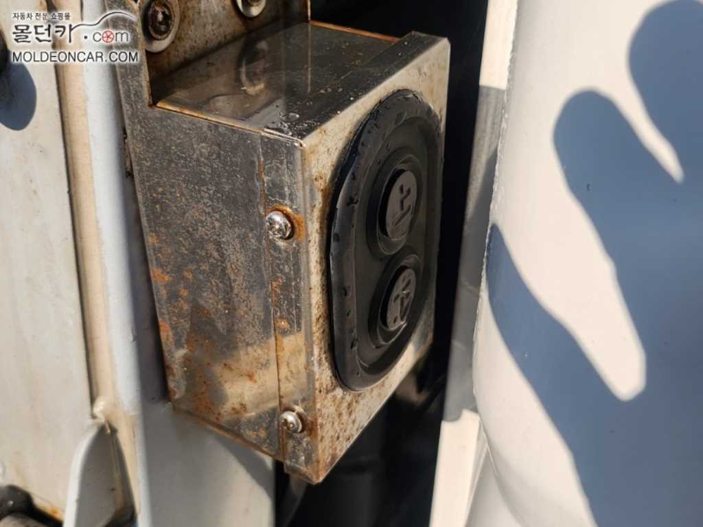 기아 봉고3 1톤 윙바디 13