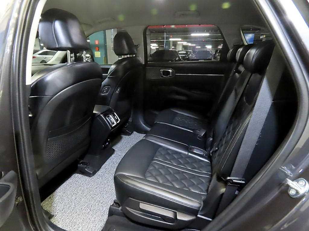 Kia Sorento Diesel 2.2 4WD Signature 8